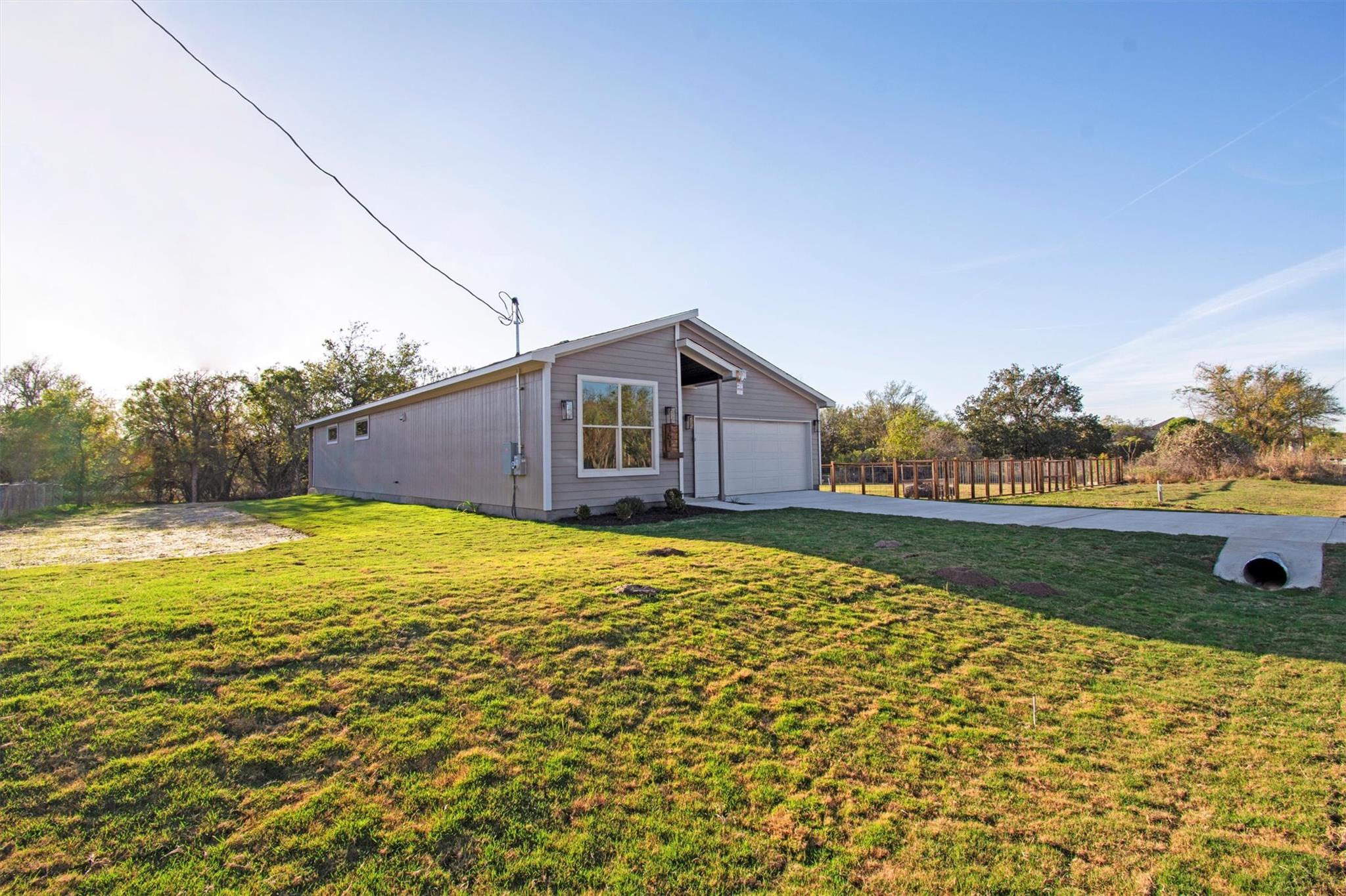 151 Kawainui Lane Bastrop TX 78602