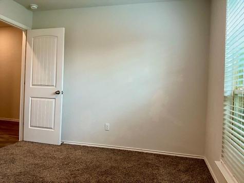 124 Marcel Court Taylor TX 76574