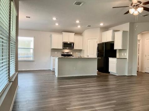 124 Marcel Court Taylor TX 76574