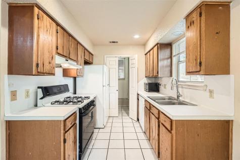 1611 Cinnamon Path Austin TX 78704