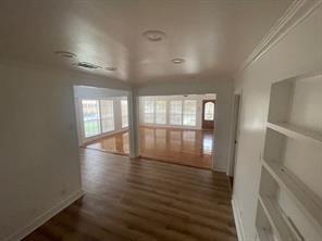 2415 W 10th Street Austin TX 78703