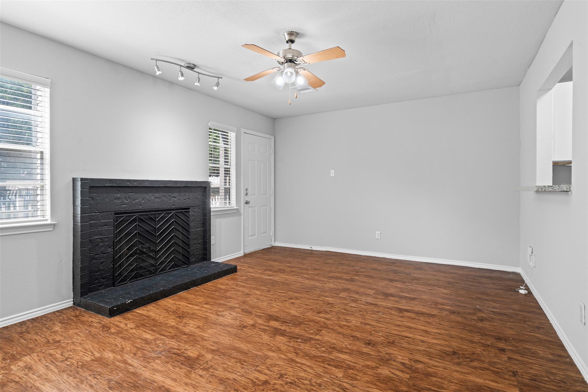 1806 River Crossing Cr Circle Austin TX 78741