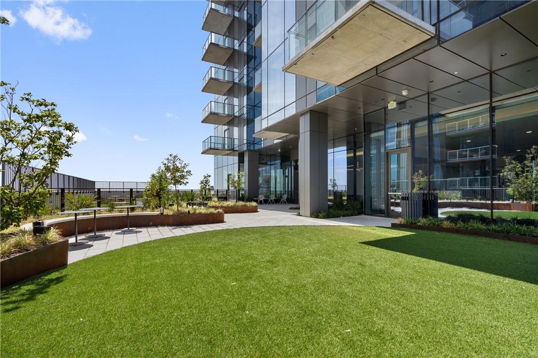 44 East Avenue Austin TX 78701