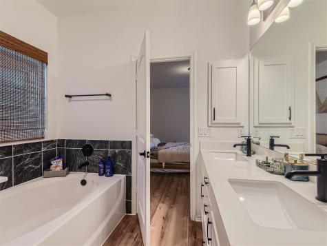 6521 Carriage Pines Drive Del Valle TX 78617