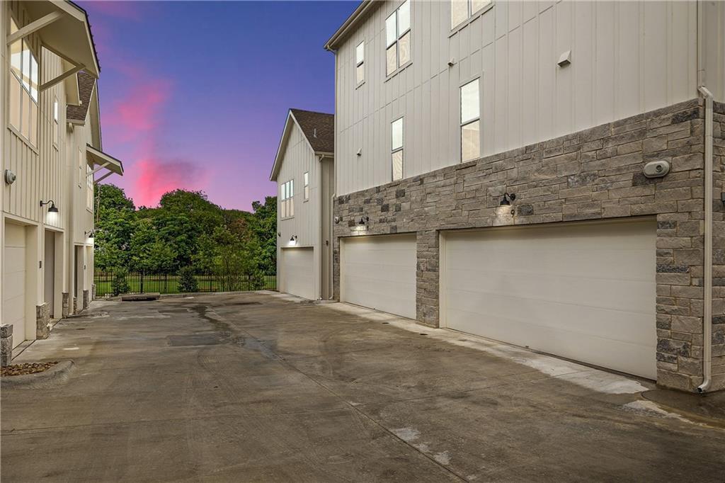2624 Metcalfe Road Austin TX 78741