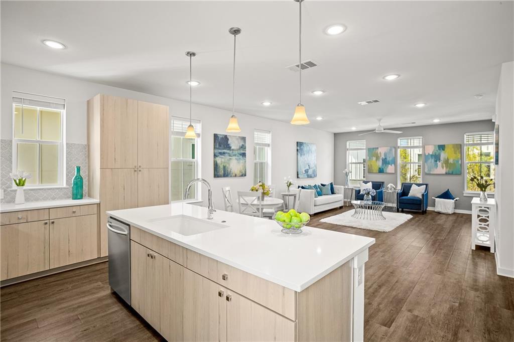 2624 Metcalfe Road Austin TX 78741