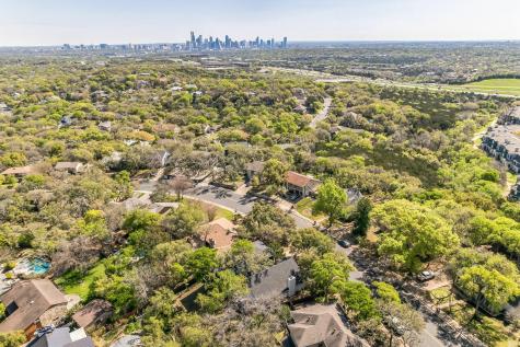 2100 Apricot Glen Drive Austin TX 78746