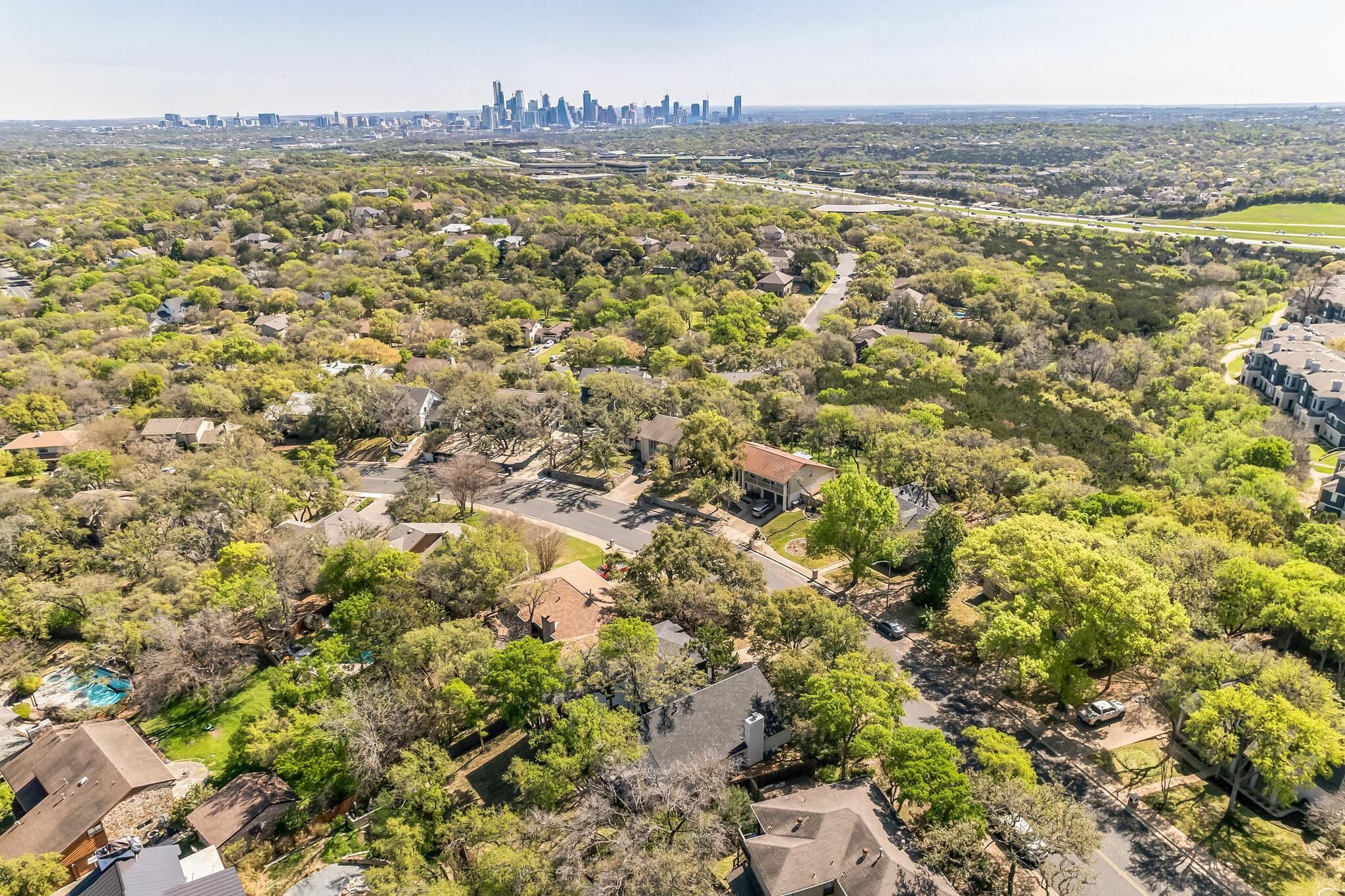 2100 Apricot Glen Drive Austin TX 78746
