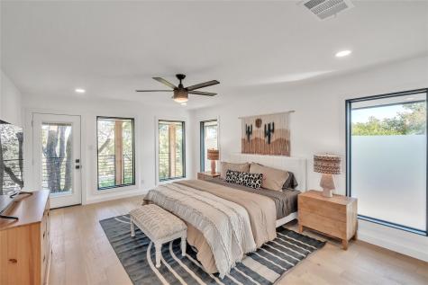 2100 Apricot Glen Drive Austin TX 78746
