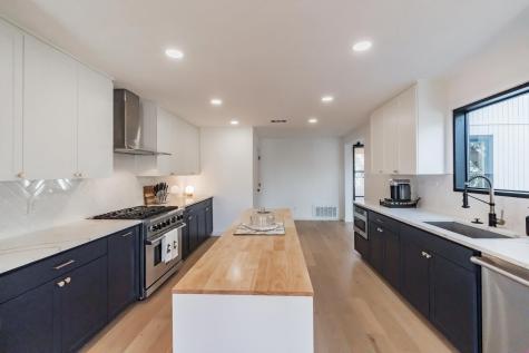 2100 Apricot Glen Drive Austin TX 78746