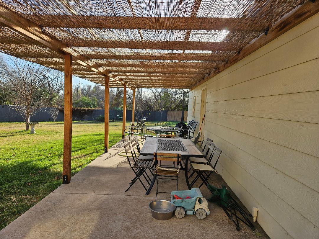 710 N Avenue C Elgin TX 78621