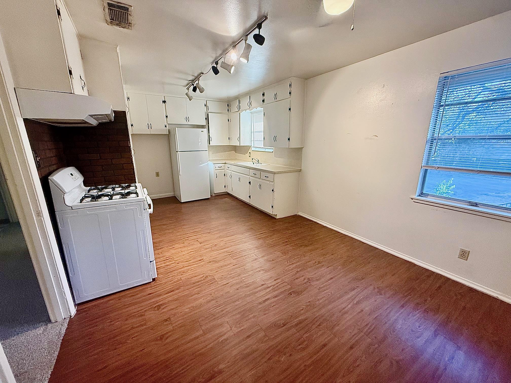 2411 S 5th Street Austin TX 78704