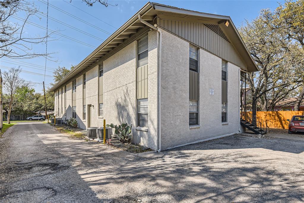 2411 S 5th Street Austin TX 78704