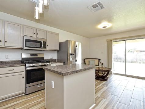 202 Schaefer Boulevard Bastrop TX 78602