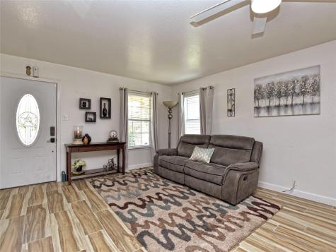 202 Schaefer Boulevard Bastrop TX 78602