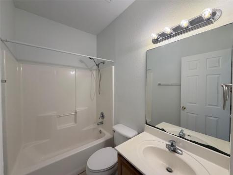 187 Creekwood Trail Cedar Creek TX 78612