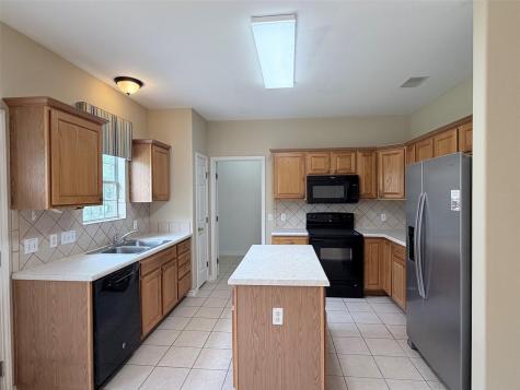 187 Creekwood Trail Cedar Creek TX 78612