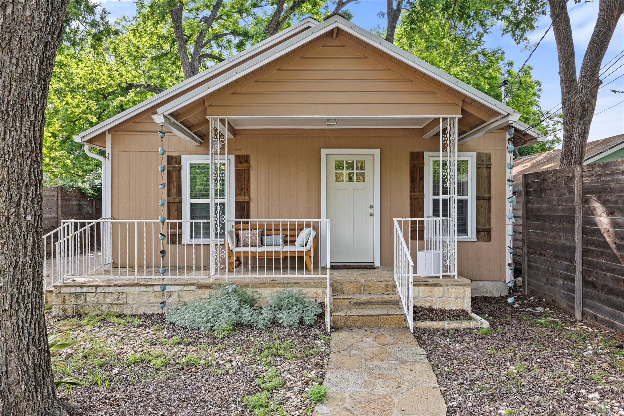 1120 1/2 Tillery Street Austin TX 78702