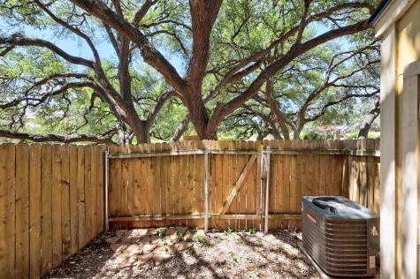 11901 Swearingen Drive Austin TX 78758