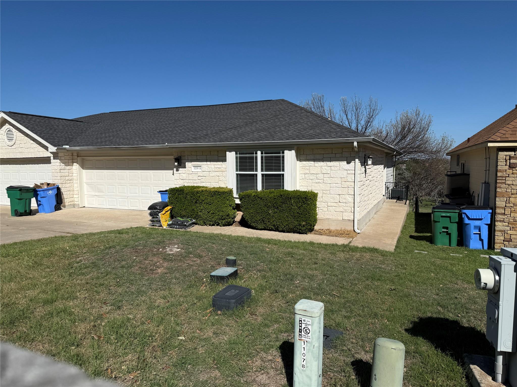 3209 Mac Arthur Avenue Lago Vista TX 78645