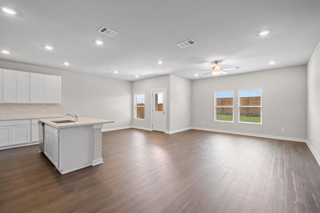 177 Sleep Hollow Jarrell TX 76537