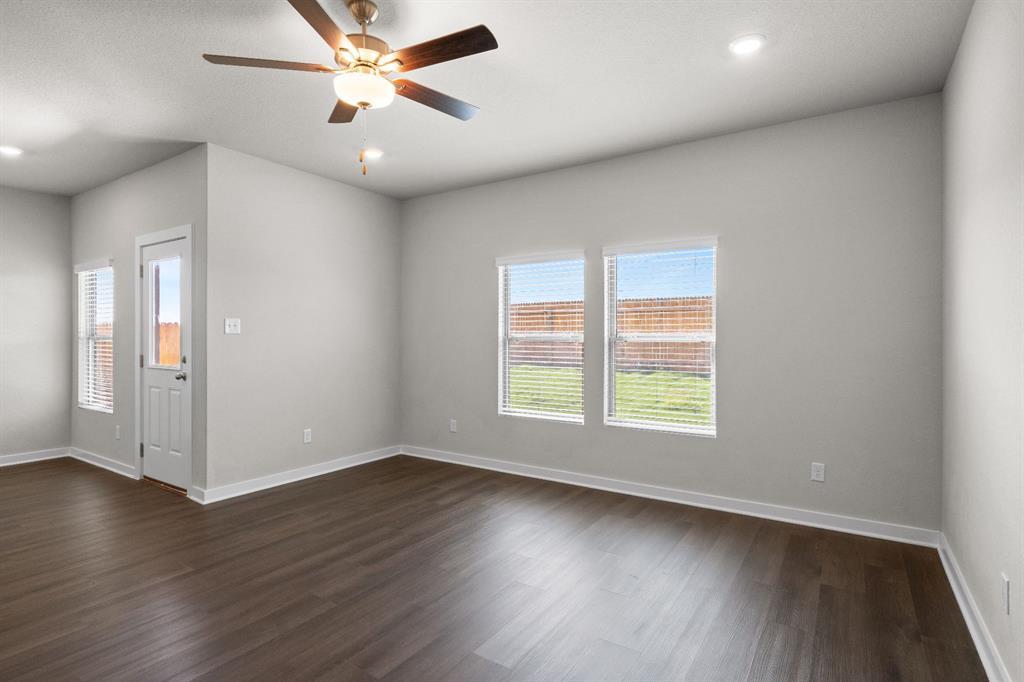 177 Sleep Hollow Jarrell TX 76537