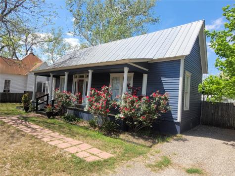 403 Fawcett Street Smithville TX 78957