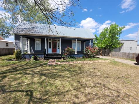 403 Fawcett Street Smithville TX 78957