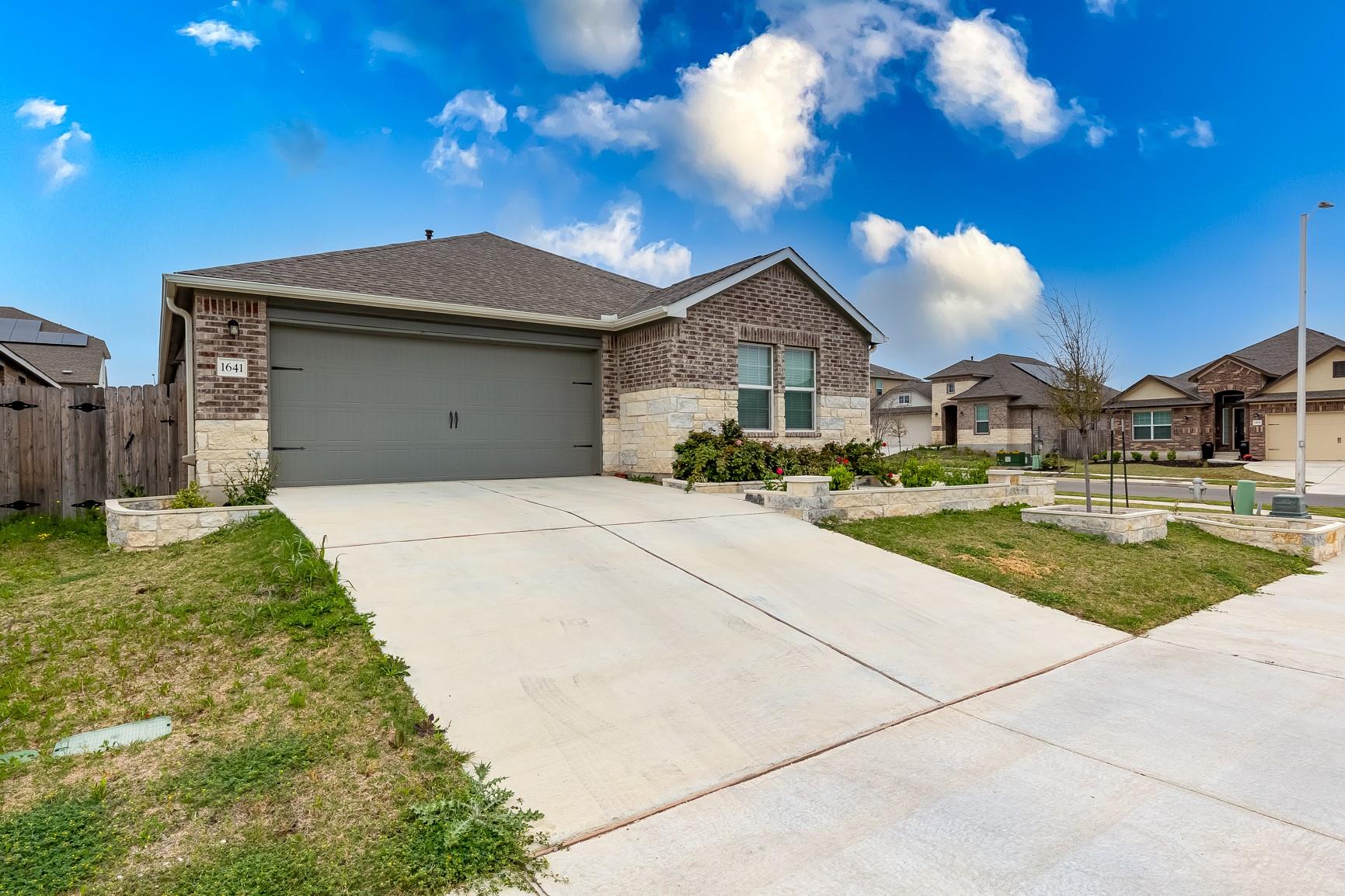 1641 Catahoula Drive Leander TX 78641