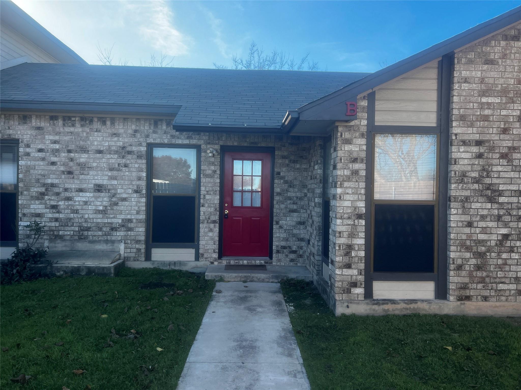 1204 Blackjack Street Lockhart TX 78644