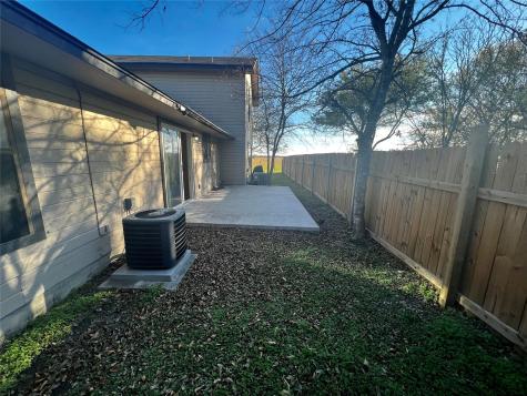 1204 Blackjack Street Lockhart TX 78644