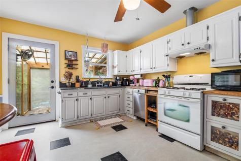 2512 E 10th Street Austin TX 78702