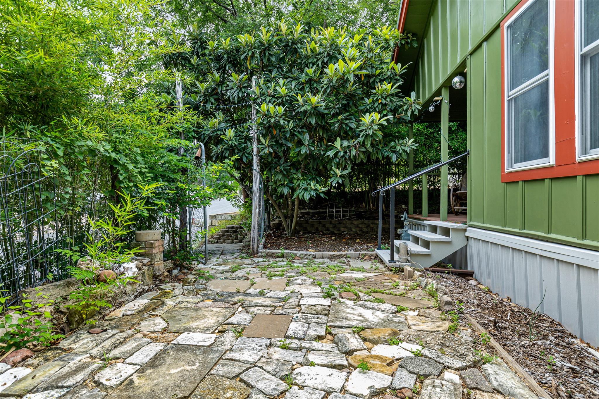 2512 E 10th Street Austin TX 78702