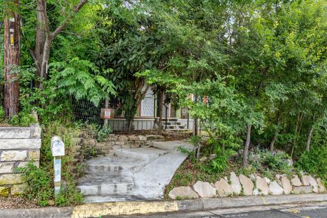 2512 E 10th Street Austin TX 78702