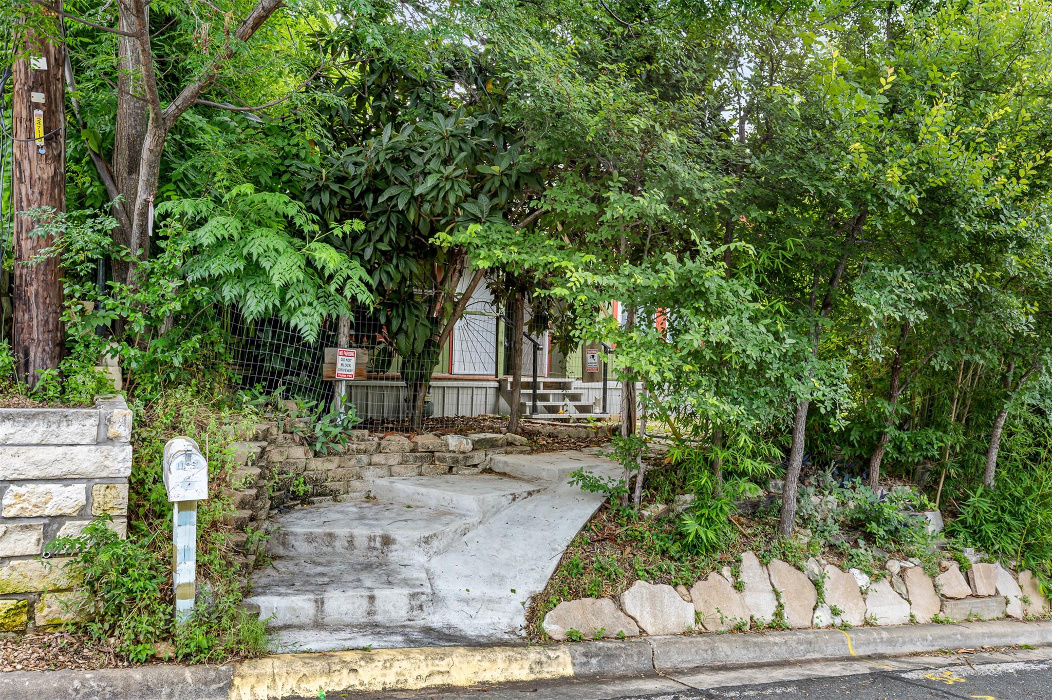 2512 E 10th Street Austin TX 78702