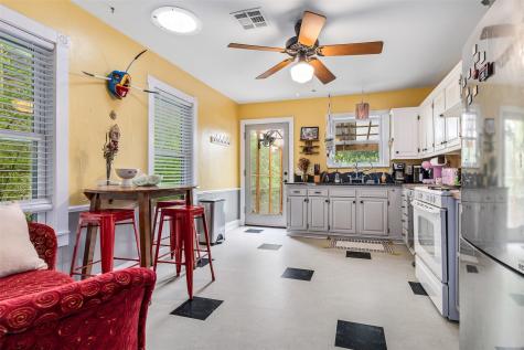 2512 E 10th Street Austin TX 78702