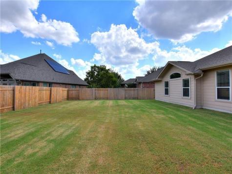 13528 Green Lodge Court Manor TX 78653