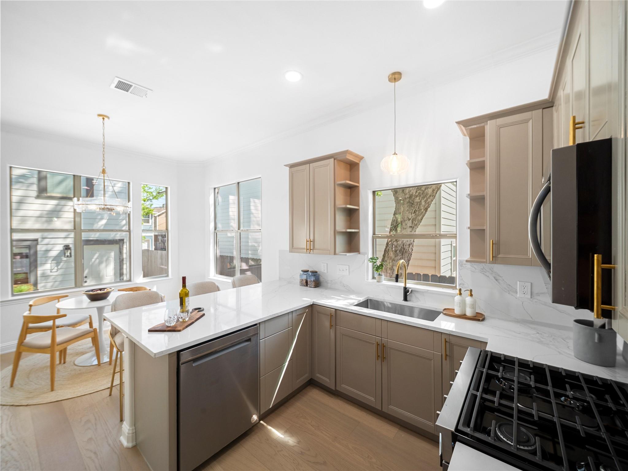 5209 Evans Avenue Austin TX 78751