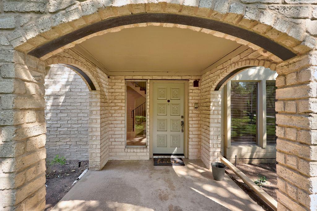 8102 East Court Austin TX 78759