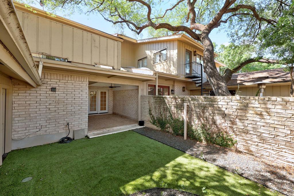 8102 East Court Austin TX 78759
