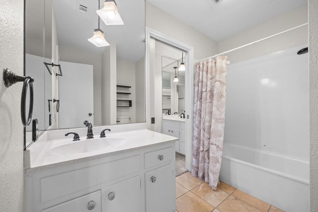 8102 East Court Austin TX 78759