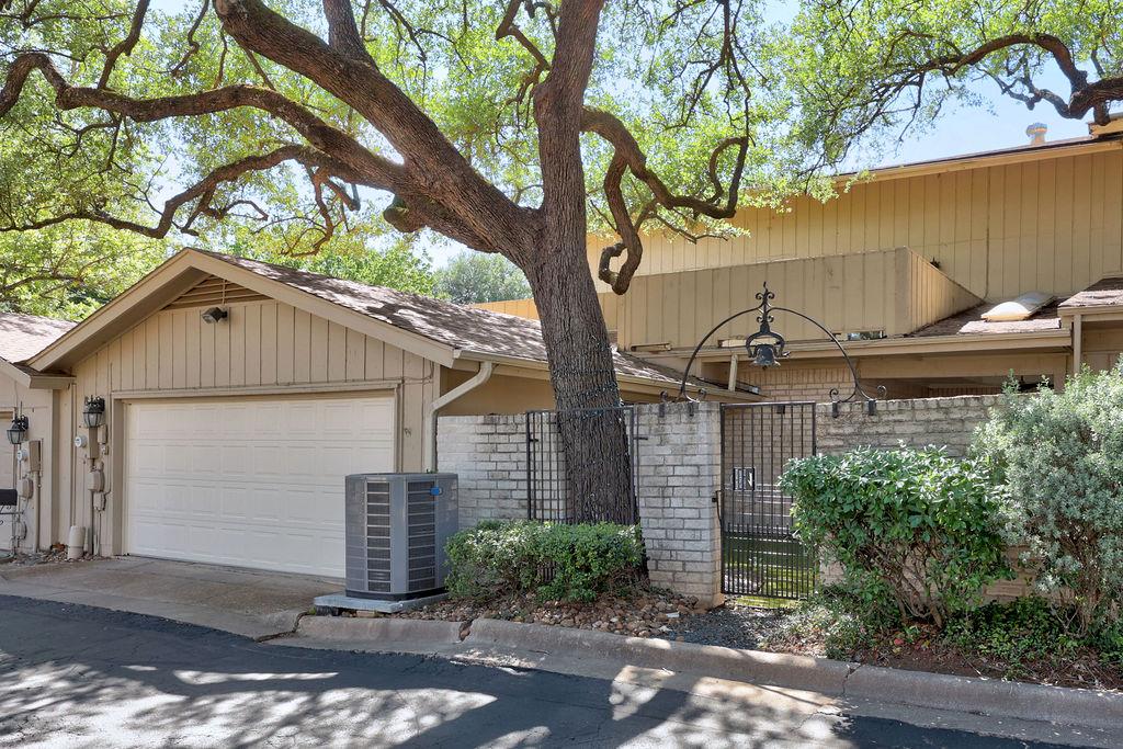 8102 East Court Austin TX 78759