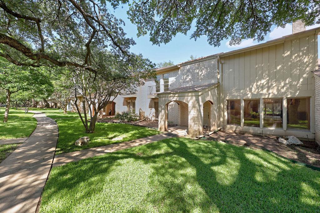 8102 East Court Austin TX 78759