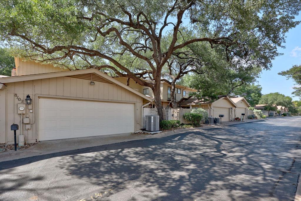 8102 East Court Austin TX 78759