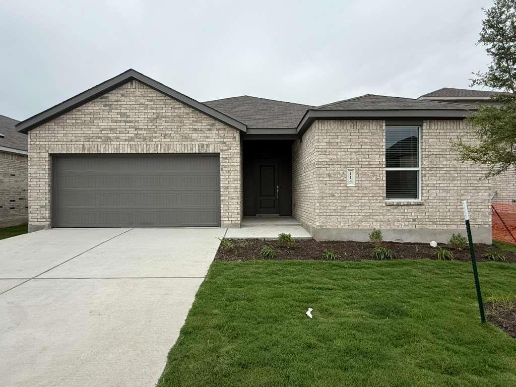 114 Brabham Loop Hutto TX 78634