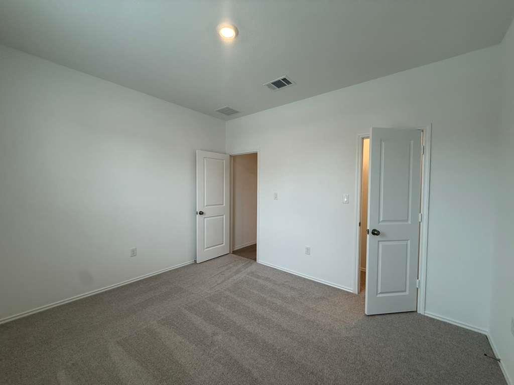 114 Brabham Loop Hutto TX 78634