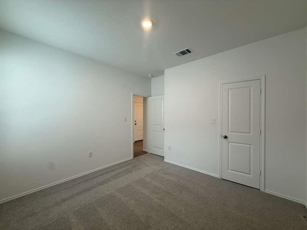 114 Brabham Loop Hutto TX 78634