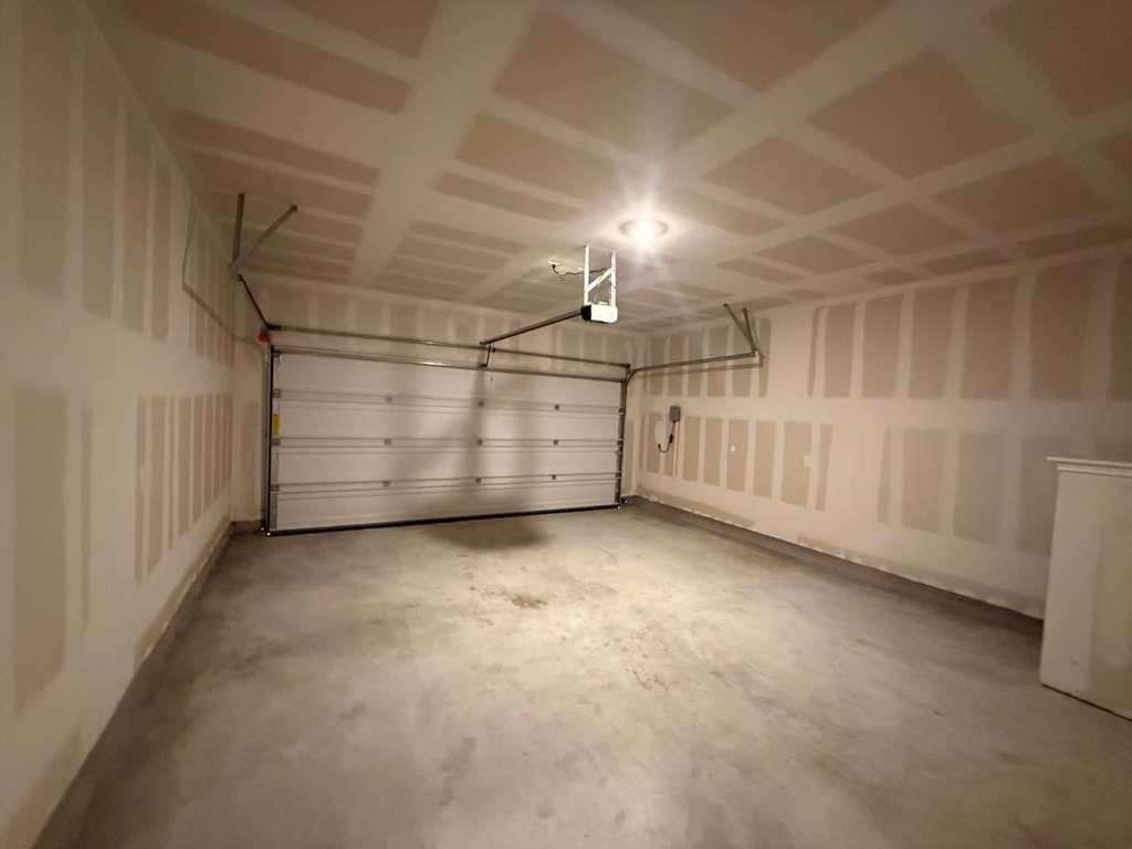 114 Brabham Loop Hutto TX 78634