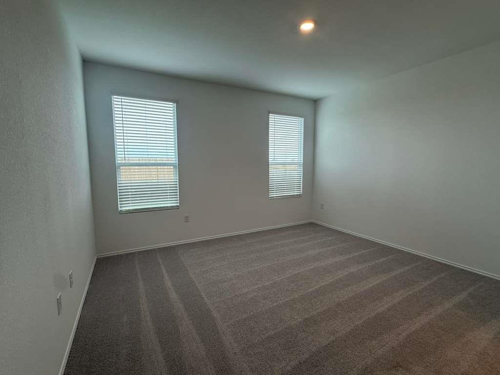 114 Brabham Loop Hutto TX 78634