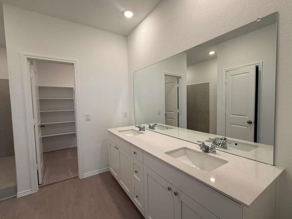 114 Brabham Loop Hutto TX 78634
